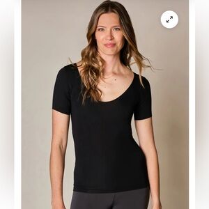 Numi The Signature Undershirt Sweat Proof Short Sleeve Layer Shirt Top Black XS